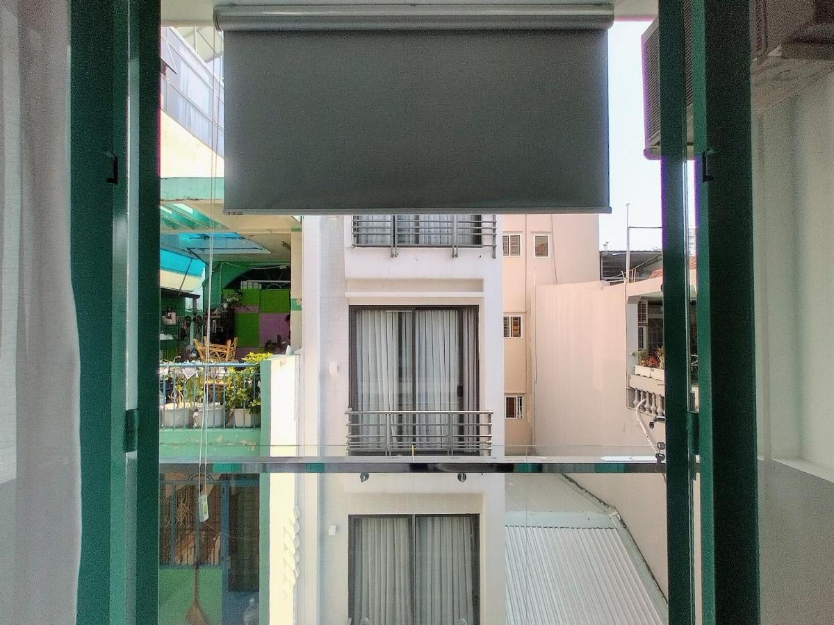 Cozrum Homes Delightful Corner Ho Chi Minh City Exterior photo
